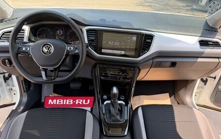 Volkswagen T-Roc I, 2022 год, 1 650 029 рублей, 14 фотография