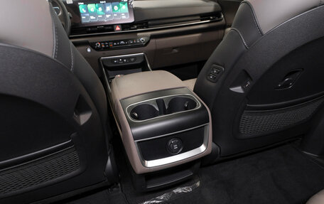 KIA Carnival, 2024 год, 5 700 000 рублей, 17 фотография