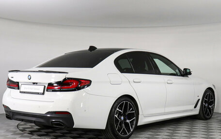 BMW 5 серия, 2020 год, 5 400 000 рублей, 2 фотография