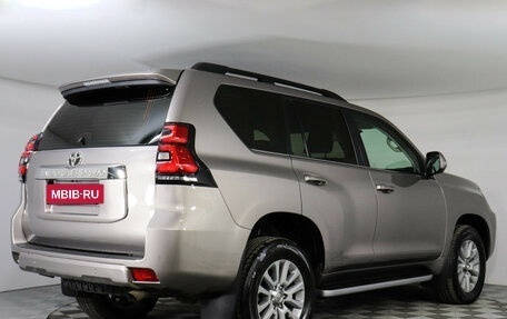 Toyota Land Cruiser Prado 150 рестайлинг 2, 2018 год, 4 500 000 рублей, 6 фотография
