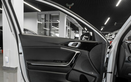 KIA cee'd III, 2022 год, 2 360 000 рублей, 19 фотография