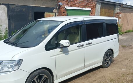 Honda Stepwgn IV, 2014 год, 1 250 000 рублей, 3 фотография
