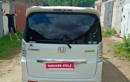 Honda Stepwgn IV, 2014 год, 1 250 000 рублей, 4 фотография