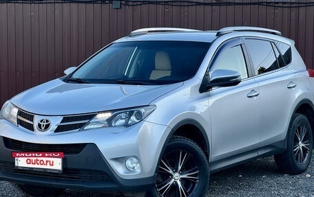 Toyota RAV4, 2013 год, 1 599 999 рублей, 2 фотография