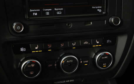 Volkswagen Jetta VI, 2014 год, 989 000 рублей, 15 фотография