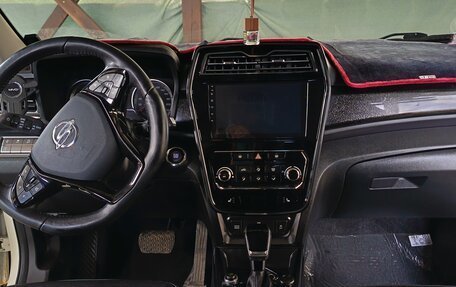 SsangYong Tivoli, 2020 год, 2 200 000 рублей, 6 фотография