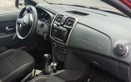Renault Logan II, 2019 год, 1 300 000 рублей, 6 фотография