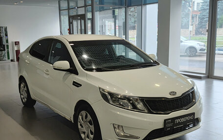KIA Rio III рестайлинг, 2011 год, 750 000 рублей, 3 фотография