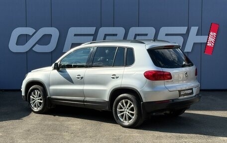 Volkswagen Tiguan I, 2012 год, 949 000 рублей, 2 фотография