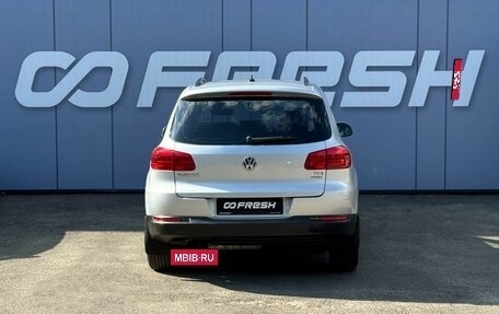 Volkswagen Tiguan I, 2012 год, 949 000 рублей, 4 фотография