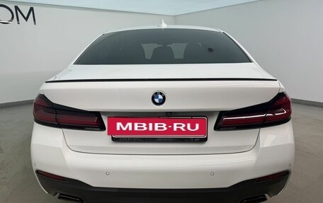 BMW 5 серия, 2023 год, 7 050 000 рублей, 6 фотография