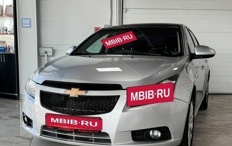 Chevrolet Cruze II, 2011 год, 679 000 рублей, 2 фотография