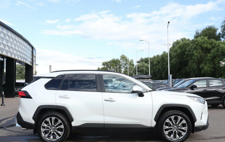 Toyota RAV4, 2022 год, 3 650 000 рублей, 4 фотография