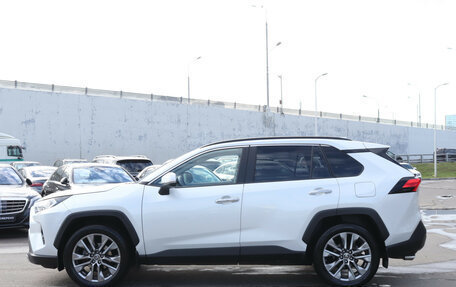 Toyota RAV4, 2022 год, 3 650 000 рублей, 9 фотография