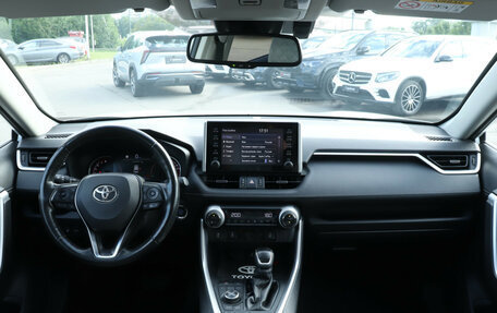 Toyota RAV4, 2022 год, 3 650 000 рублей, 13 фотография