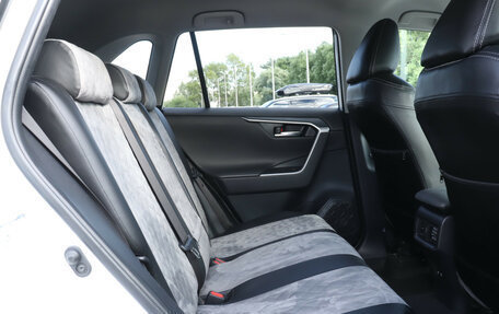 Toyota RAV4, 2022 год, 3 650 000 рублей, 11 фотография
