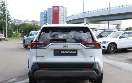 Toyota RAV4, 2022 год, 3 650 000 рублей, 7 фотография