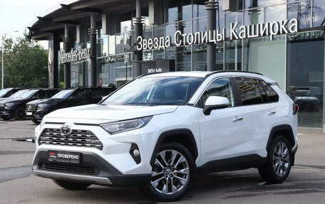 Toyota RAV4, 2022 год, 3 650 000 рублей, 24 фотография