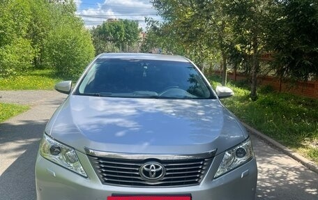 Toyota Camry, 2014 год, 1 880 000 рублей, 2 фотография