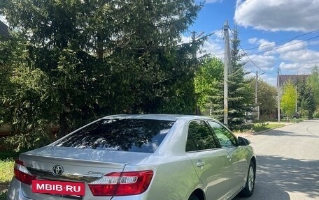 Toyota Camry, 2014 год, 1 880 000 рублей, 4 фотография