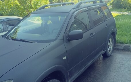 Mitsubishi Outlander III рестайлинг 3, 2007 год, 446 000 рублей, 4 фотография