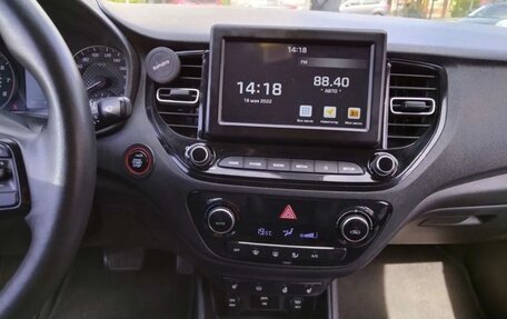 Hyundai Solaris II рестайлинг, 2020 год, 1 500 000 рублей, 11 фотография