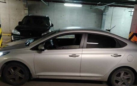 Hyundai Solaris II рестайлинг, 2020 год, 1 500 000 рублей, 23 фотография