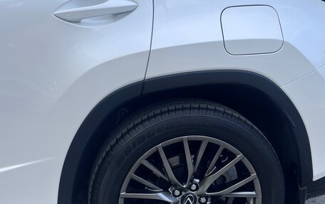 Lexus RX IV рестайлинг, 2019 год, 5 170 000 рублей, 10 фотография