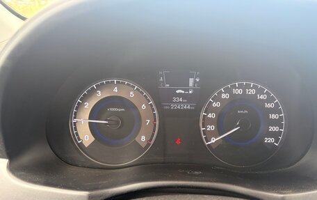 Hyundai Solaris II рестайлинг, 2011 год, 500 000 рублей, 11 фотография