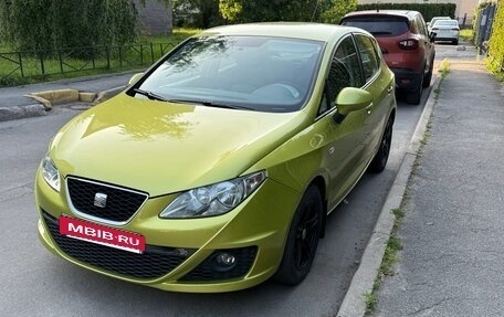 SEAT Ibiza IV рестайлинг 2, 2009 год, 800 000 рублей, 3 фотография