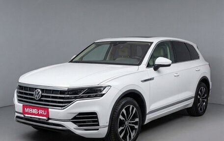 Volkswagen Touareg III, 2018 год, 5 200 000 рублей, 2 фотография