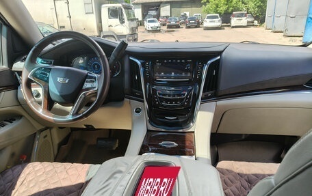 Cadillac Escalade IV, 2016 год, 3 700 000 рублей, 7 фотография