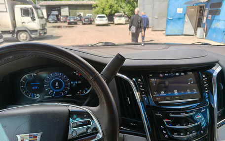 Cadillac Escalade IV, 2016 год, 3 700 000 рублей, 13 фотография