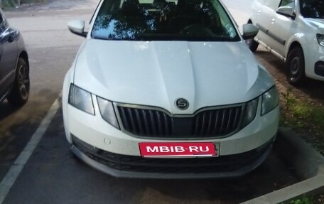 Skoda Octavia, 2018 год, 1 000 000 рублей, 1 фотография