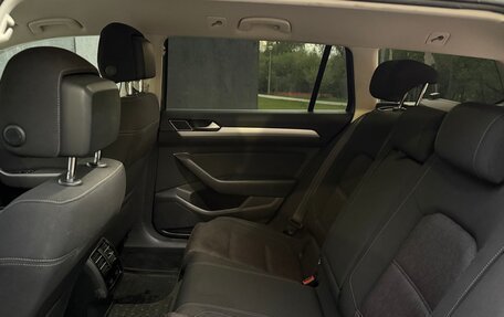 Volkswagen Passat B8 рестайлинг, 2015 год, 1 550 000 рублей, 17 фотография