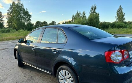 Volkswagen Jetta VI, 2010 год, 860 000 рублей, 4 фотография