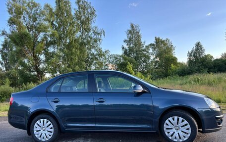 Volkswagen Jetta VI, 2010 год, 860 000 рублей, 5 фотография