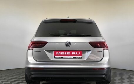 Volkswagen Tiguan II, 2020 год, 2 880 000 рублей, 5 фотография