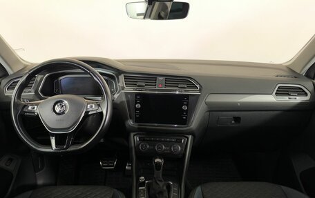 Volkswagen Tiguan II, 2020 год, 2 880 000 рублей, 16 фотография