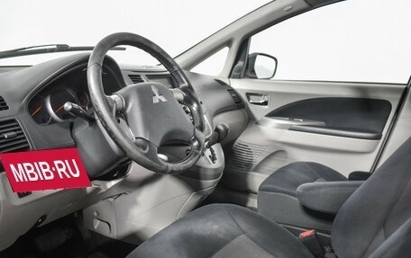 Mitsubishi Grandis, 2008 год, 659 000 рублей, 10 фотография