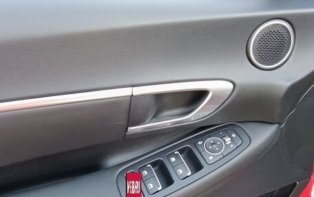 Hyundai Sonata VIII, 2019 год, 2 200 000 рублей, 24 фотография