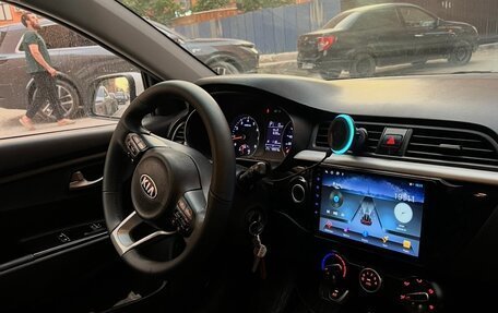 KIA Rio IV, 2019 год, 735 000 рублей, 2 фотография