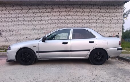 Mitsubishi Carisma I, 2003 год, 400 000 рублей, 5 фотография