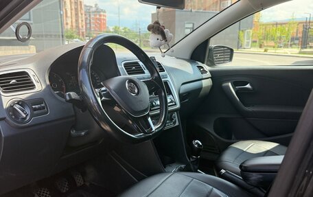 Volkswagen Polo VI (EU Market), 2016 год, 700 000 рублей, 4 фотография