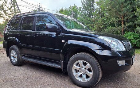 Toyota Land Cruiser Prado 120 рестайлинг, 2004 год, 1 978 000 рублей, 6 фотография