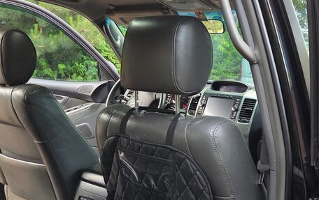 Toyota Land Cruiser Prado 120 рестайлинг, 2004 год, 1 978 000 рублей, 10 фотография