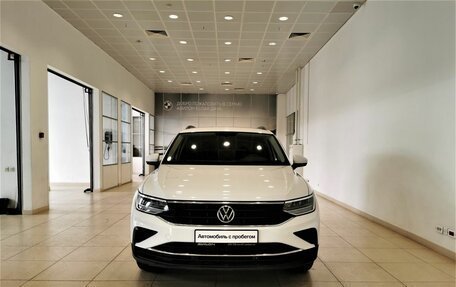 Volkswagen Tiguan II, 2021 год, 2 495 000 рублей, 7 фотография