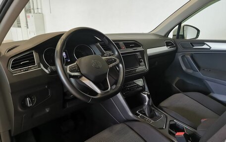 Volkswagen Tiguan II, 2021 год, 2 495 000 рублей, 18 фотография