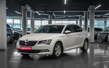 Skoda Superb III рестайлинг, 2018 год, 2 500 000 рублей, 1 фотография