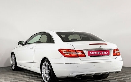 Mercedes-Benz E-Класс, 2011 год, 1 349 000 рублей, 8 фотография